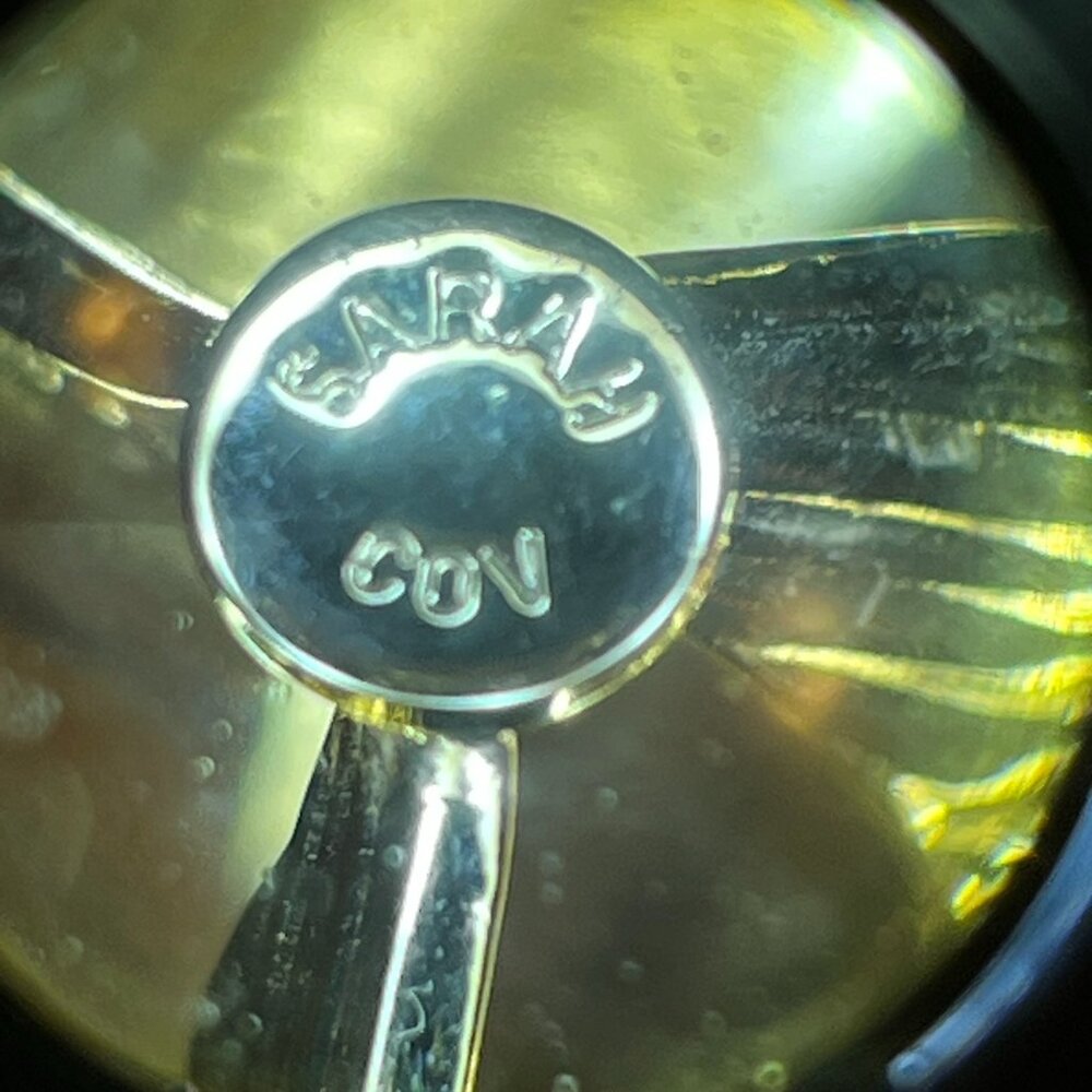 Sarah Coventry “Trillium” Brooch (1969) – Excellent Cond - Stamped Sarah Cov - Picture 5 of 9